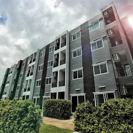 Ibeyond Apartment Romklao Suvarnabhumi Банкок Екстериор снимка